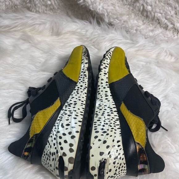 Steve Madden Boomer lace up wedge sneakers fabric Black & mustard yellow SZ9M - Picture 7 of 10